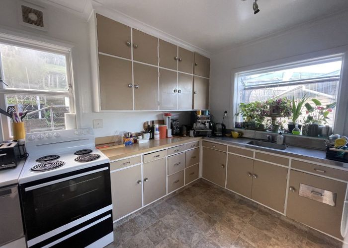  at 157 Maupuia Road, Maupuia, Wellington, Wellington