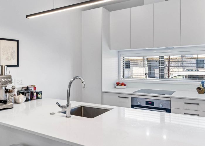  at 102 Mangahoe Road, Mount Wellington, Auckland