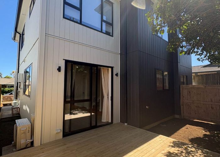  at 14C Stewart Gibson Place, The Gardens, Manukau City, Auckland