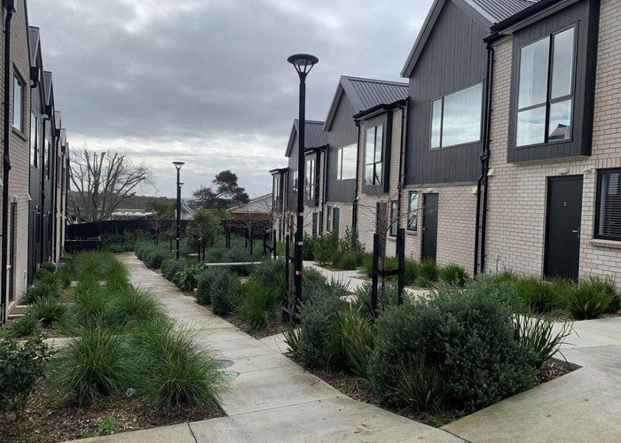  at 9 Wharara Lane, Massey, Waitakere City, Auckland