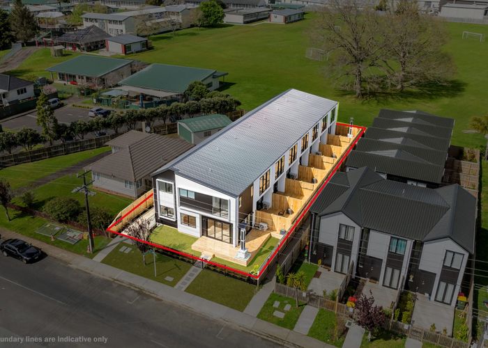  at 3/26 Smythe Road, Henderson, Auckland