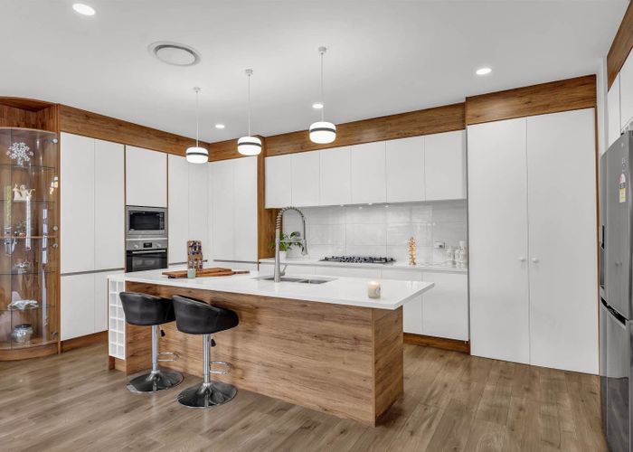  at 8 Arahanga Road, Flat Bush, Manukau City, Auckland
