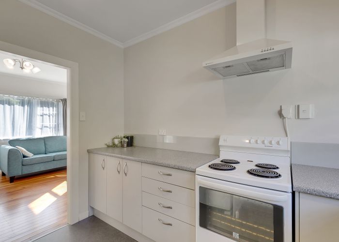  at 9 Roy Street, Tawa, Wellington