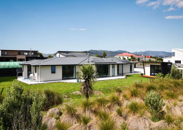  at 6 Errols Court, Warrington, Waikouaiti