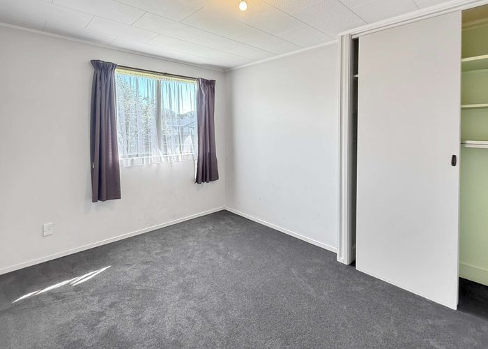  at 20 Tiller Cl, Kelvin Grove, Palmerston North, Manawatu / Whanganui