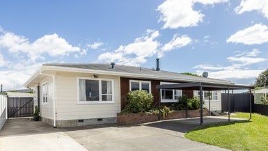  at 14 Gipps Place, Tamatea, Napier