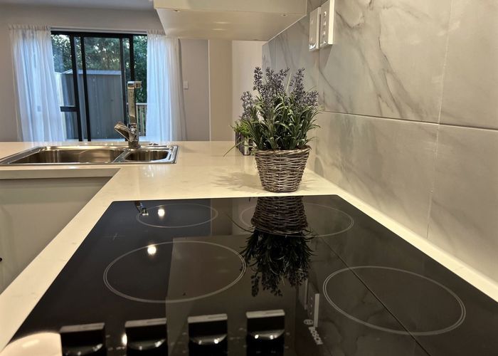  at 57 Morihana Close, Glen Eden, Waitakere City, Auckland