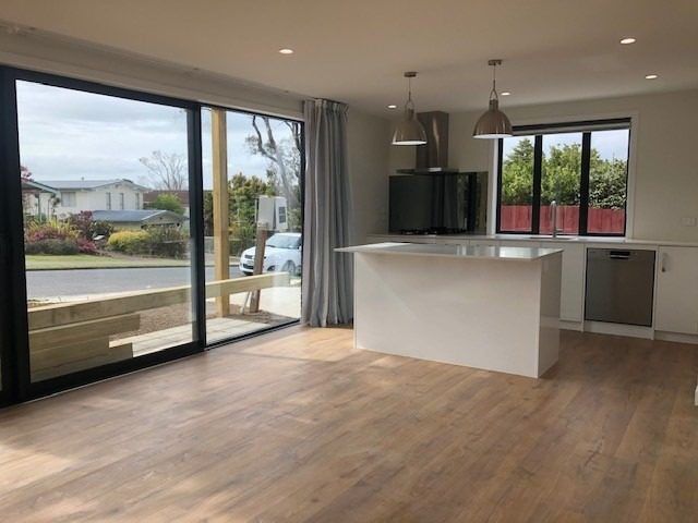  at 31A Knightsbridge Drive, Forrest Hill, North Shore City, Auckland
