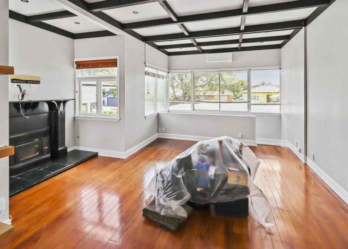  at 22 Riro Street, Point Chevalier, Auckland City, Auckland