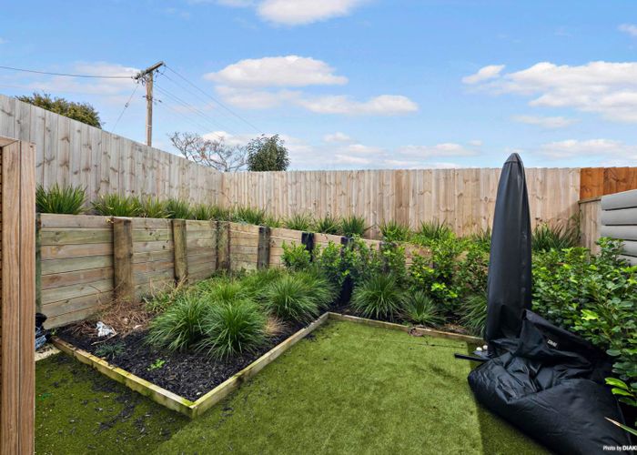  at 9/45 Vera Road, Te Atatu South, Auckland