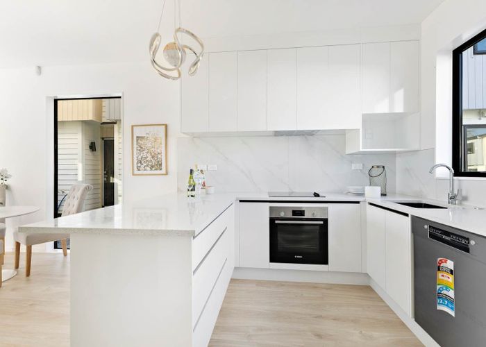  at 6/101 Botany Road, Botany Downs, Auckland