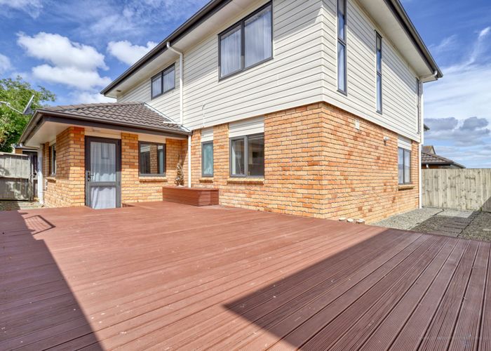  at 16 Andover Way, Goodwood Heights, Auckland