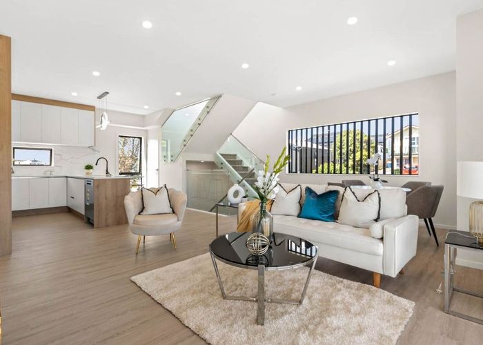  at 30C Tudor Road, Henderson, Auckland