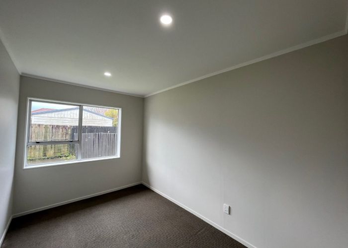  at 2/3 Berwyn Avenue, Takanini, Papakura, Auckland