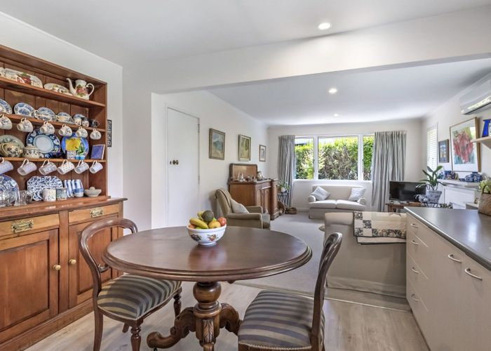  at 2/188 Clyde Road, Burnside, Christchurch