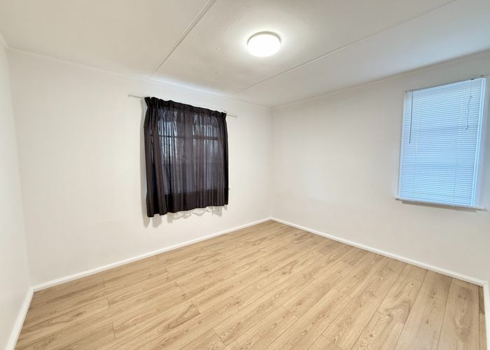 at 14 Stewart Avenue, Panmure, Auckland City, Auckland