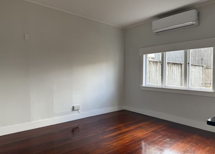  at 258 Massey Road, Mangere, Manukau City, Auckland