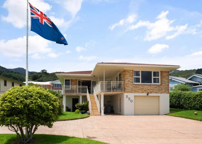  at 220 Thames Coast Sh25 Road, THORNTON BAY, THAMES