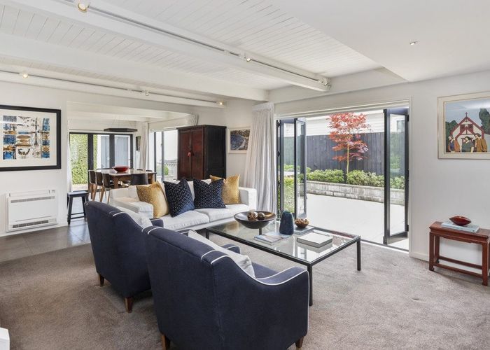  at 54 Straven Road, Fendalton, Christchurch City, Canterbury