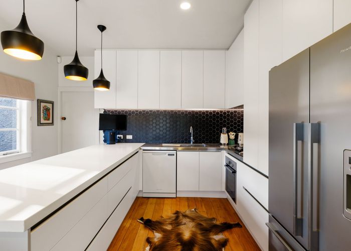  at 58 Albert Street, Hamilton East, Hamilton