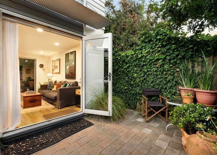  at 27/3 Wagener Place, Mount Albert, Auckland City, Auckland