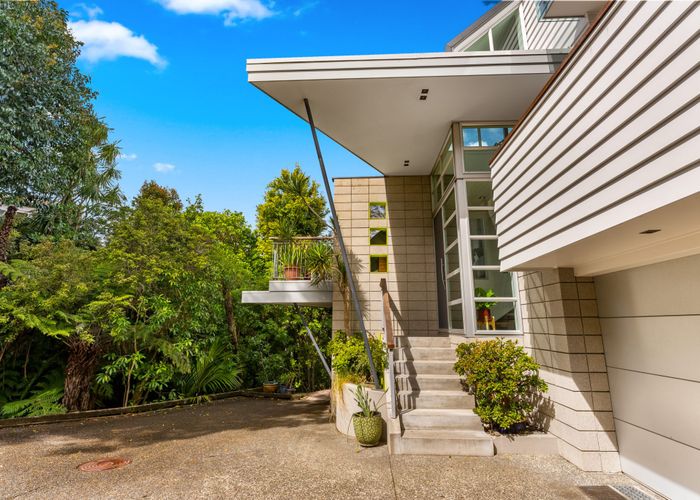  at 12B Parr Terrace, Castor Bay, Auckland