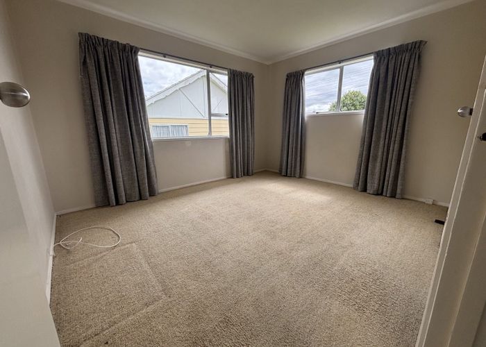  at 1/79 Flanshaw Road , Te Atatu South, Waitakere City, Auckland