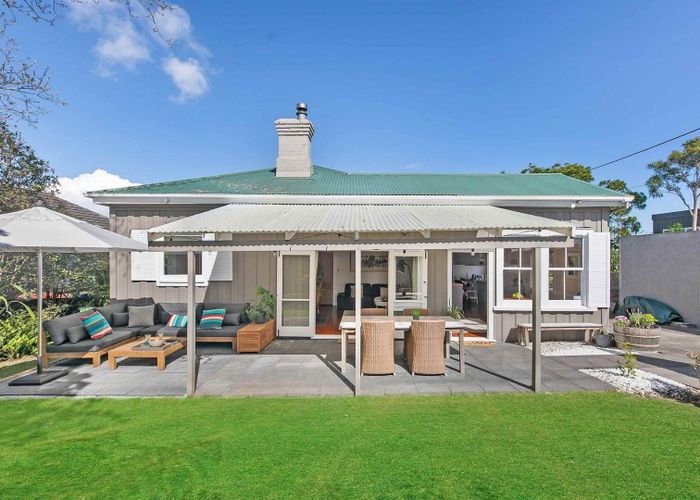  at 229 Eskdale Road, Birkenhead, Auckland