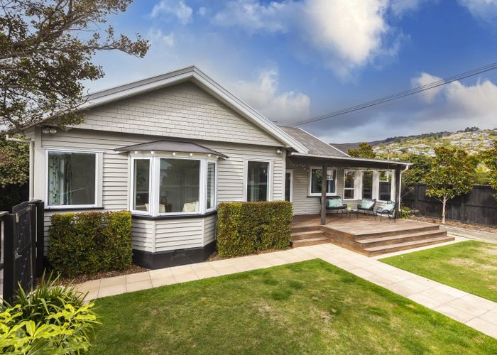  at 2 Celia Street, Redcliffs, Christchurch