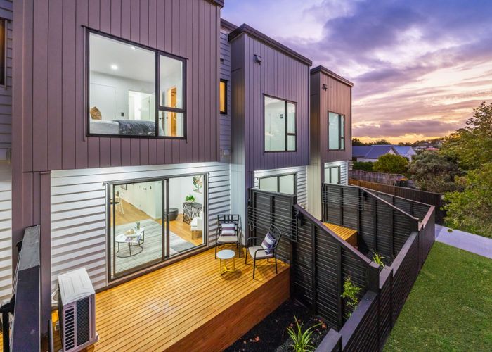  at 3 / 1 Photinia Place, Botany Downs, Manukau City, Auckland