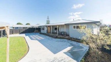  at 8 Russell Street, Feilding, Feilding