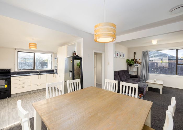  at 27 Smith Street, Woolston, Christchurch