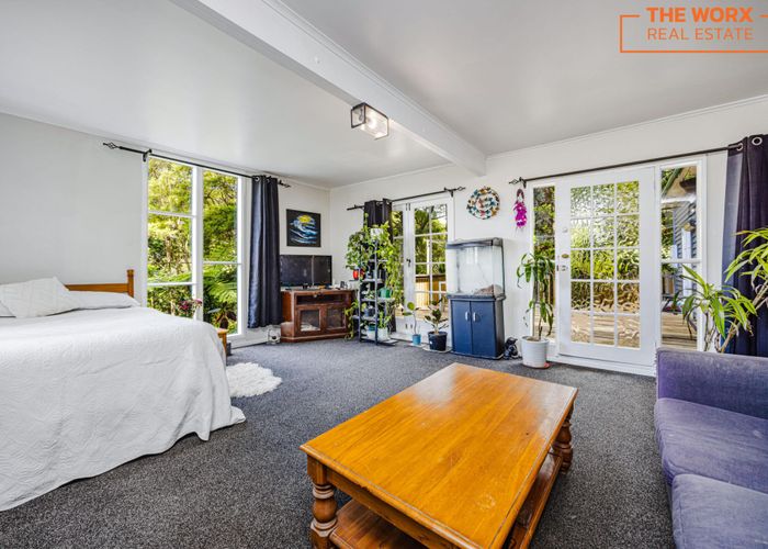  at 103 Laingholm Drive, Laingholm, Waitakere City, Auckland