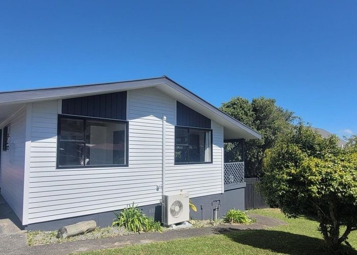  at 10 Sombrero View, Ascot Park, Porirua