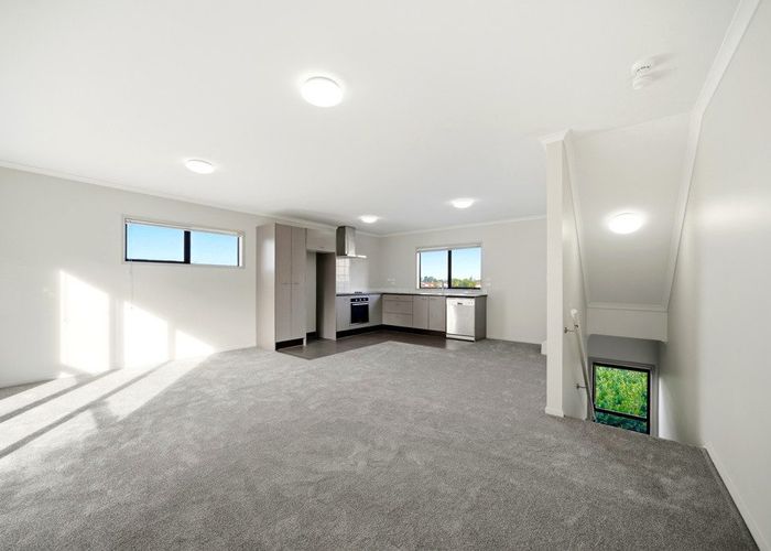  at 205/172 McLeod Road, Te Atatu South, Waitakere City, Auckland