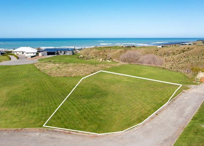  at 31 Tama Road, Riversdale Beach, Masterton