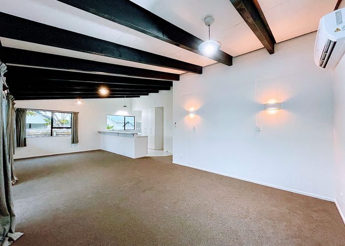  at 17 Second View Avenue, Beachlands, Manukau City, Auckland