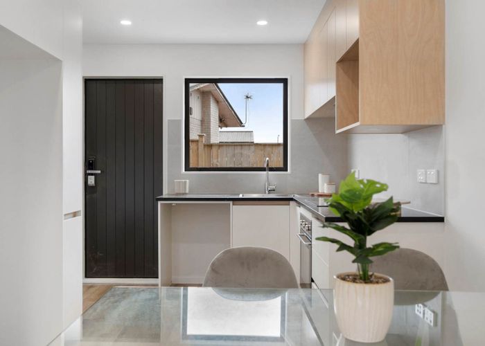  at 43 Friesian Drive, Mangere, Manukau City, Auckland