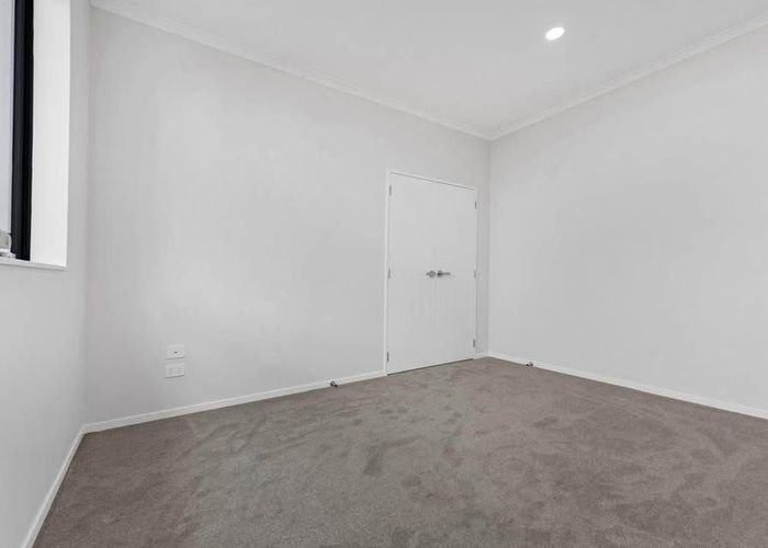 at 122 McQuoids Road, Flat Bush, Manukau City, Auckland