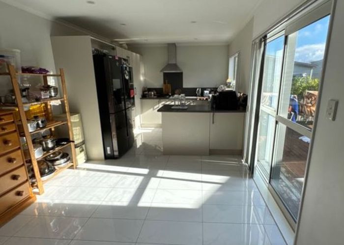  at 13 Karetai Cr, Mangere, Manukau City, Auckland