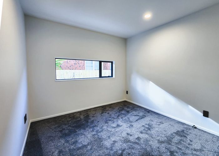  at 1/2 Embling Place, Eastern Beach, Manukau City, Auckland