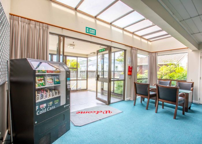  at Earp St Advert - Single Room with shared bathroom common/18 Earp St, Johnsonville, Wellington, Wellington