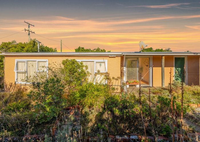  at 37 Hillview Road, Birdlings Flat