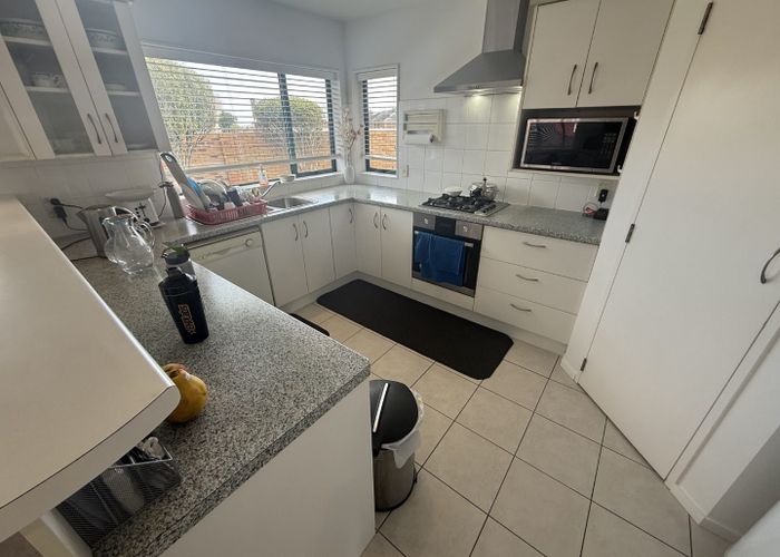  at 1/338 Mount Albert Road, Mount Roskill, Auckland City, Auckland