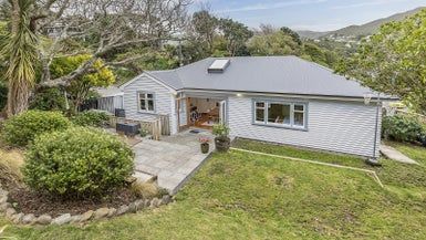  at 27 Crofton Road, Ngaio, Wellington