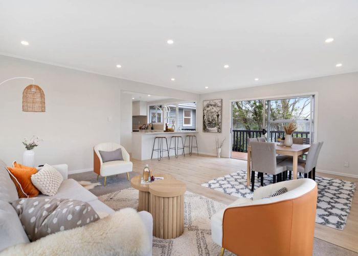  at 576 Glenfield Road, Glenfield, North Shore City, Auckland