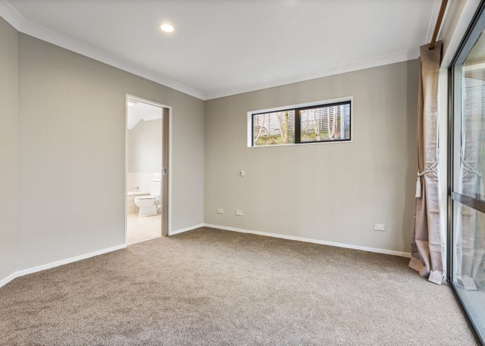  at 5/10 Ridge Road, Howick, Auckland