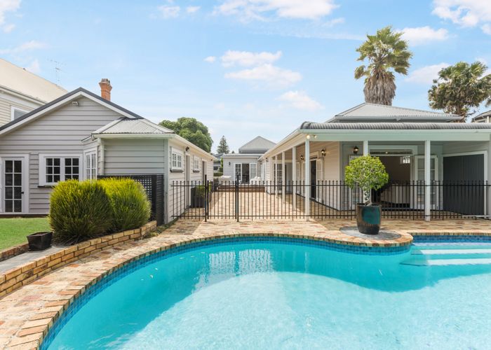  at 22 Lillington Road, Remuera, Auckland