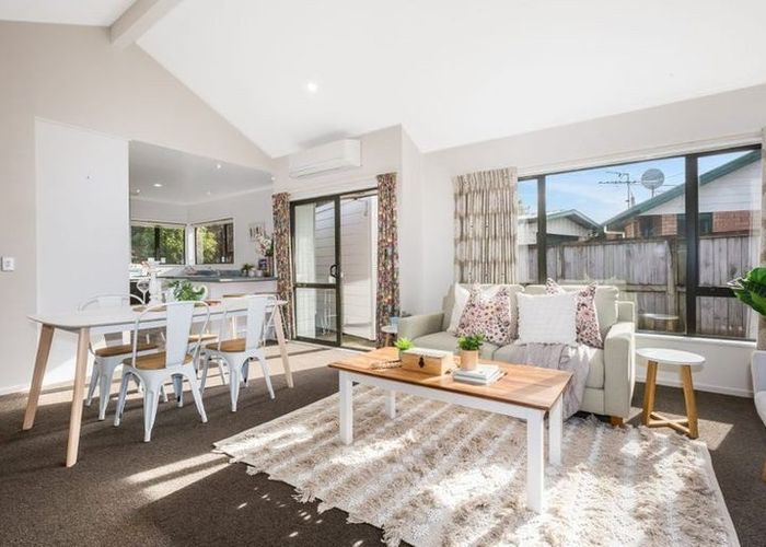  at 39A Apple Terrace, Ranui, Porirua