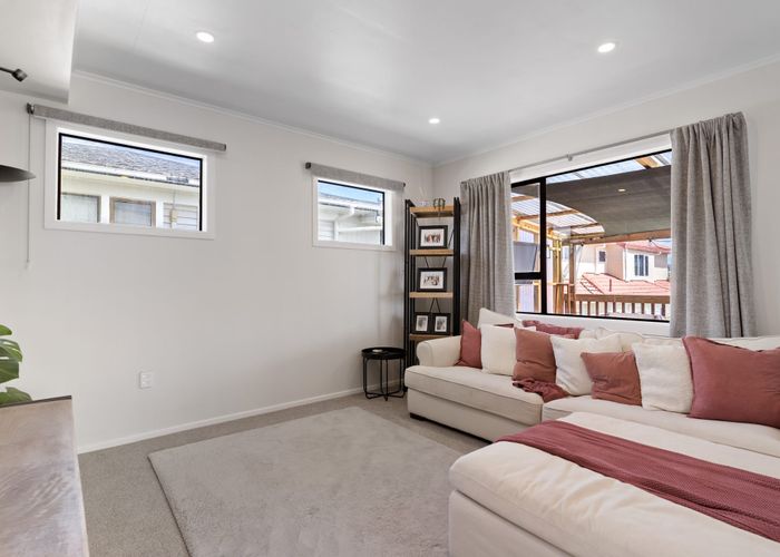  at 39 Rogan Street, Mount Roskill, Auckland City, Auckland